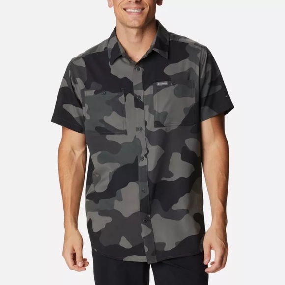 Columbia Utilizer Gray Camo Button Up Small - Picture 1 of 7